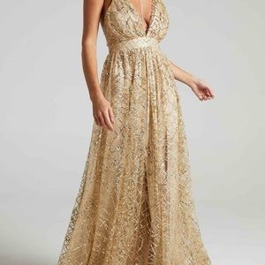 ETERNAL SUNSHINE MAXI DRESS IN
GOLD SEQUIN TULLE